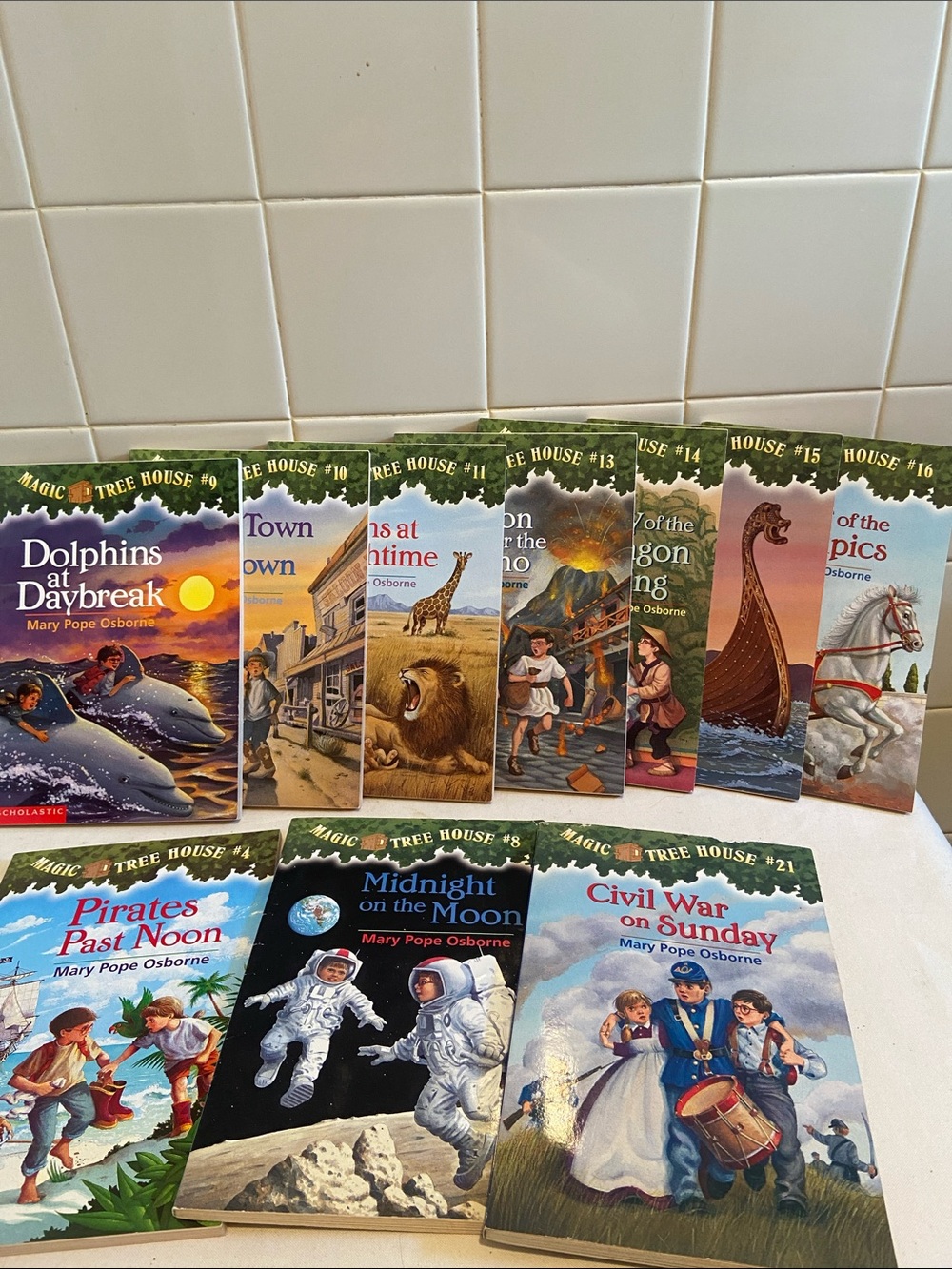 📚Magic Tree House Paperback Books - Lot of 10